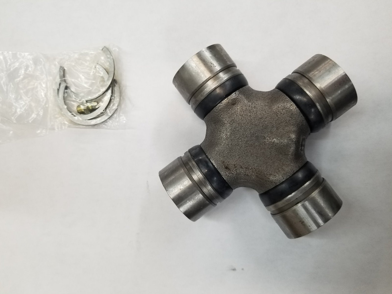 CROSS & BEARING KIT INSIDE SNAP RINGS 35mm x 107mm (1.378