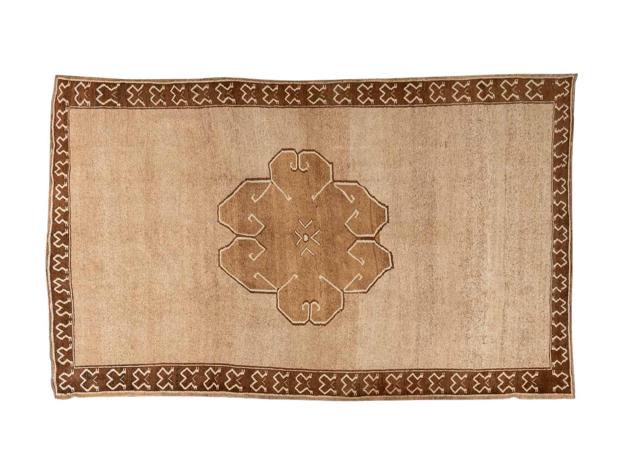 VINTAGE OUSHAK RUG 10'5