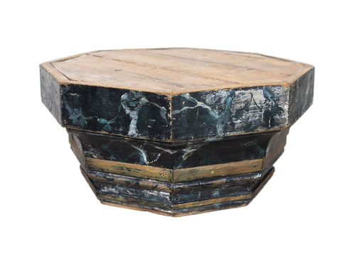 ANTIQUE LOW PEDESTAL