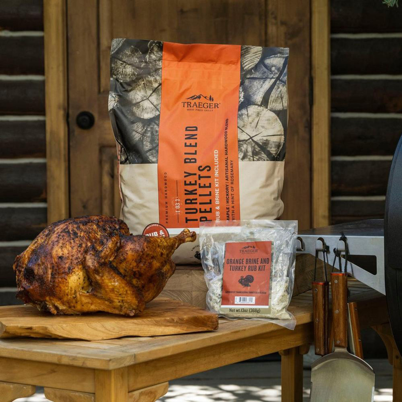 Traeger Turkey Blend Wood Pellets with Turkey Brine Kit