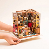 Rolife Sam's Study Library DIY Miniature Diorama Kit