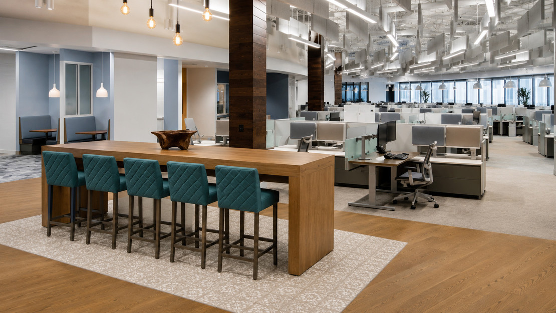 Why Restaurants and Offices Need Communal Tables in Their Spaces