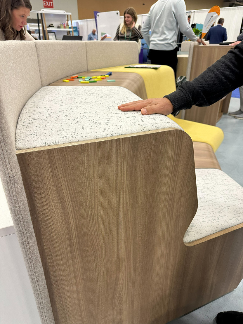 How to Find Reliable Custom Restaurant Furniture Suppliers