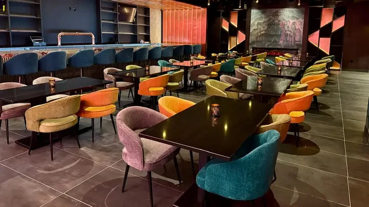 How to Make Your Restaurant Stand Out With Designer-Style Restaurant Chairs and Bar Stools