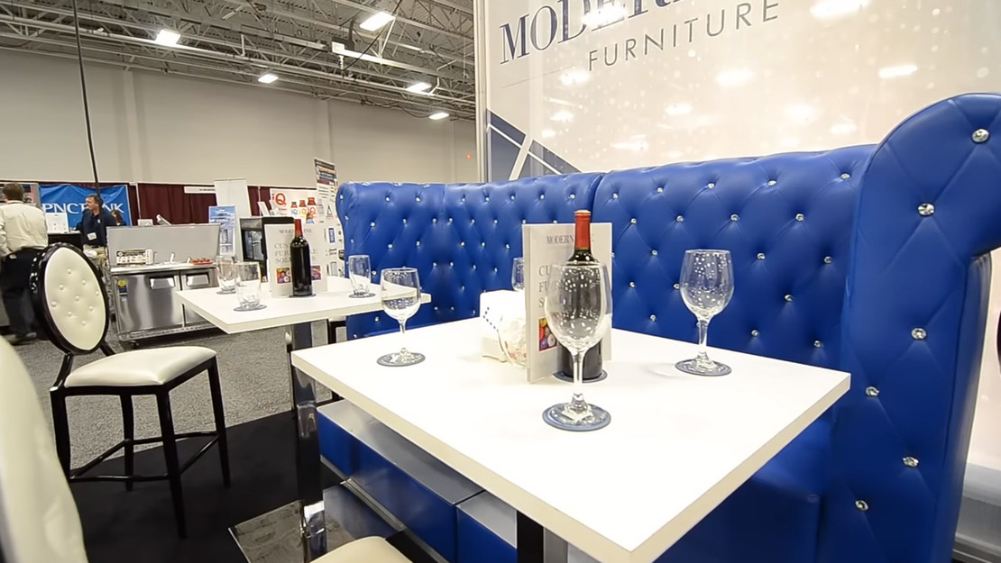 How Custom Booths Boost YouTube and Website Traffic