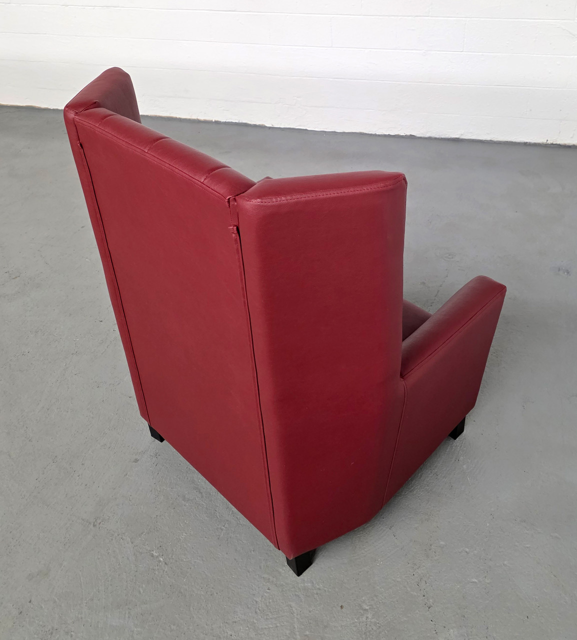 Luxury Lounge Button-Tufted  Chair
