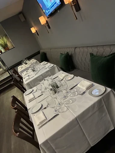 Expo Restaurant Booth - Premium Tufted-Back Upholstery - Made in USA