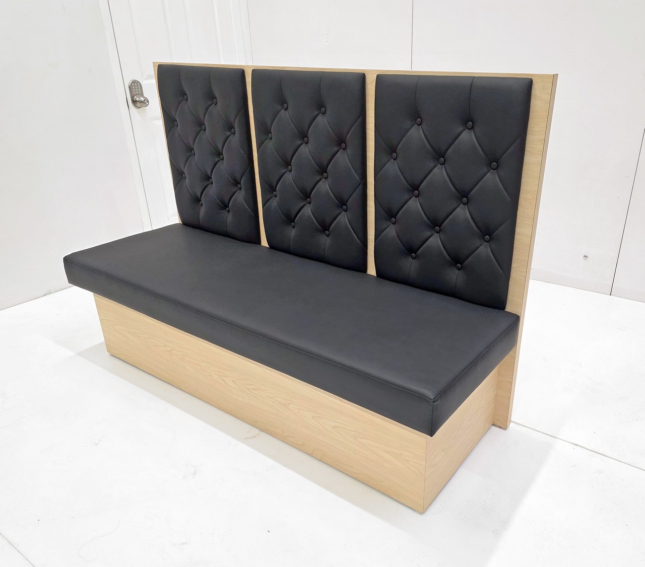 Maple Restaurant  Dual Button-Tufted-Panels Booth