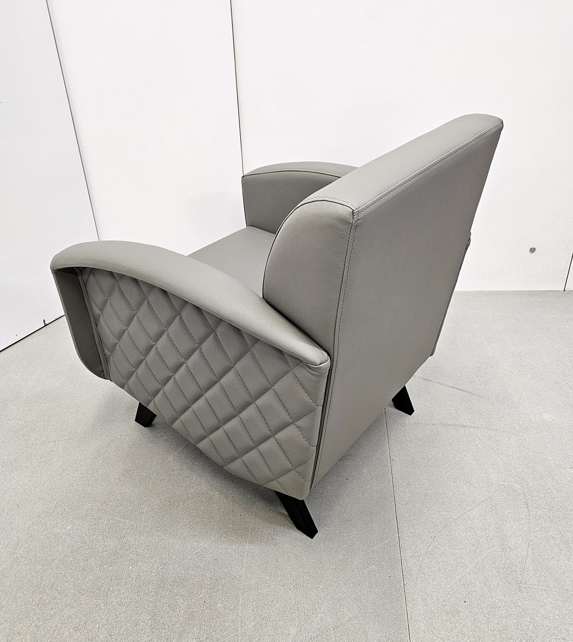 Retro Chair - Wide Comfort Seat - Premium Upholstery - Made in USA Retro Chair - Wide Comfort Seat - Premium Upholstery - Made in USA