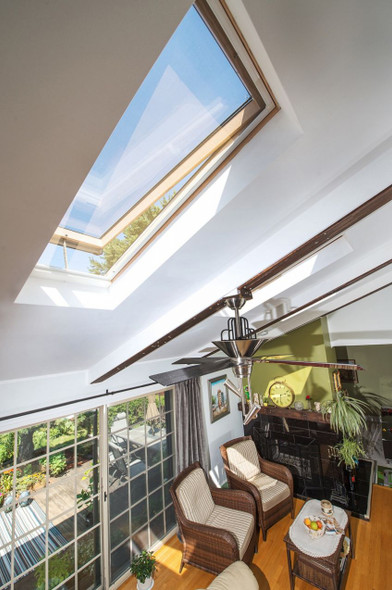 Fakro FVS - Solar powered Deck Mounted Skylight