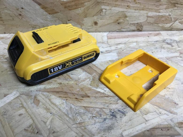 Metalmark BM-DW18-5-6 DeWalt Battery Mounts 6 Pack yellow and black holder.