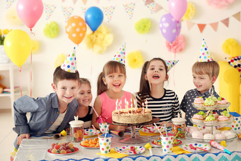 6 Reasons Why You Should Purchase Custom Birthday Banners for Parties