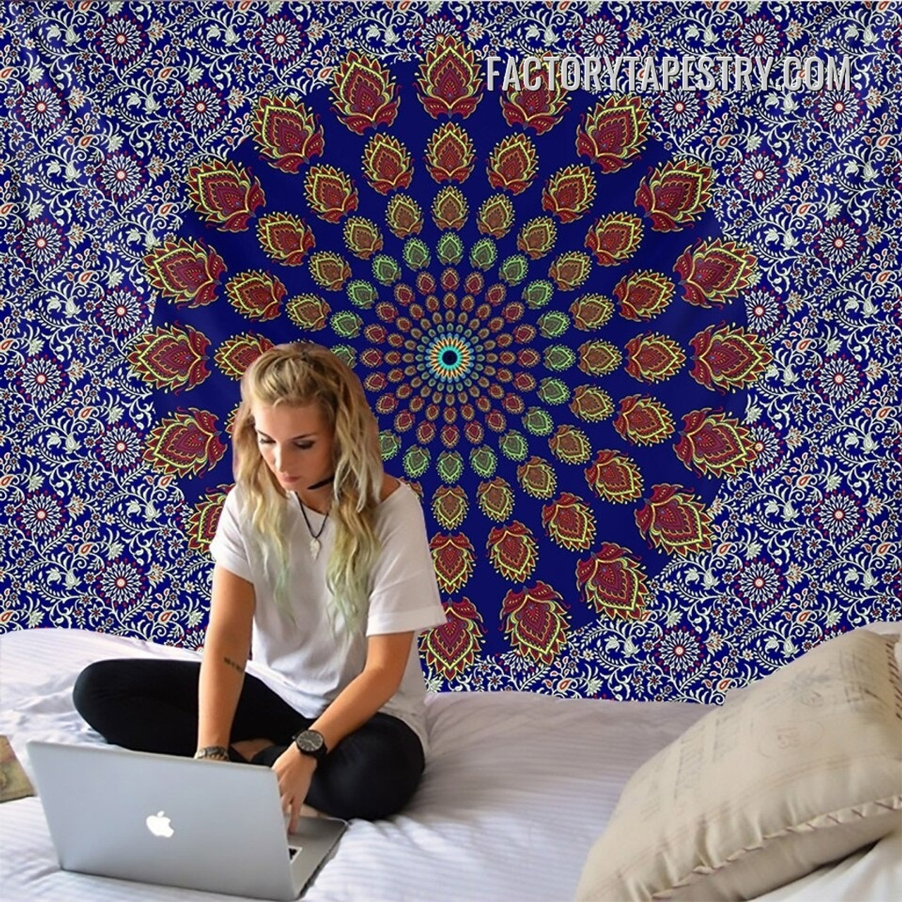 Colored Mandala Pattern Bohemian Hippie Wall Hanging Tapestry for Room Decoration
