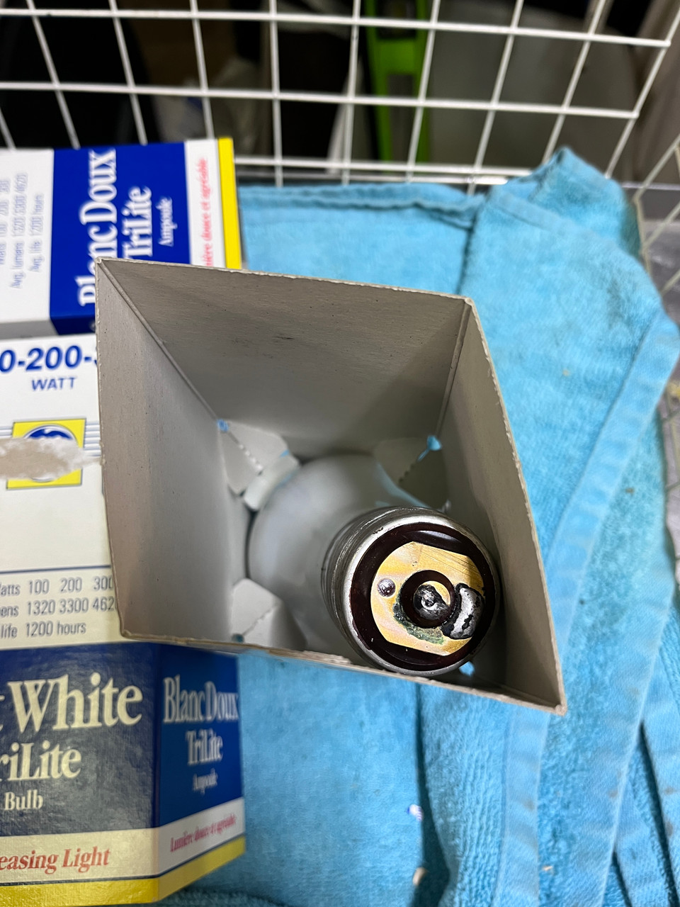 NOS Vintage Mogal Base TriLite Bulbs