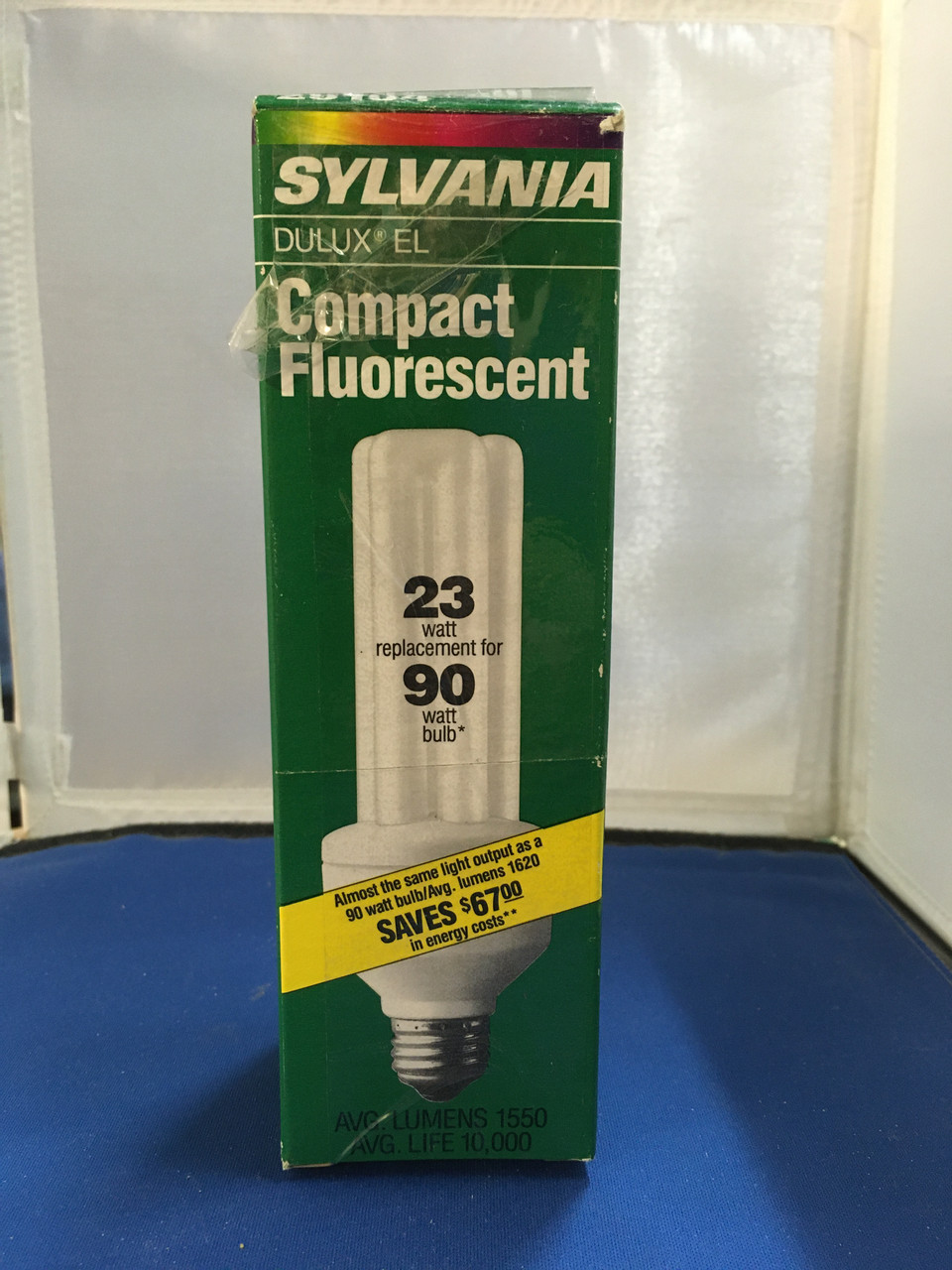 Sylvania Flourecent 23 W Screw in Bulb