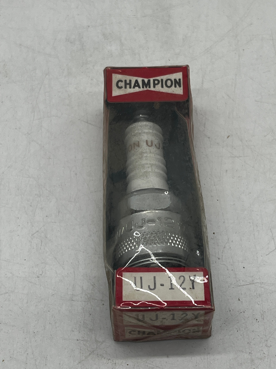 Champion Sparkplug UJ 12Y