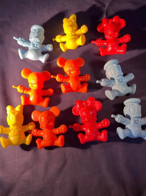 1985 Disney Pop Bead Plastic Snap together Toy