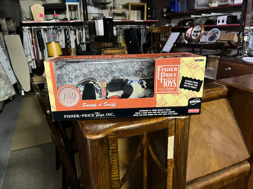 Fisher Price 2005 Scoop N Sniff Dog Repro of 1938 Toy