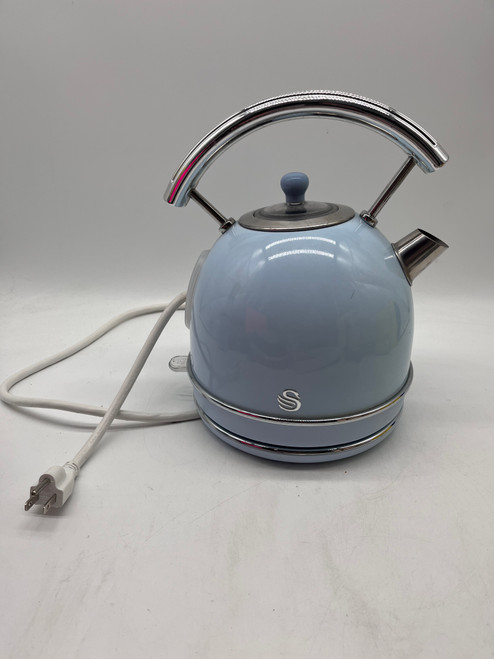 Swan Retro Dome Electric Kettle
