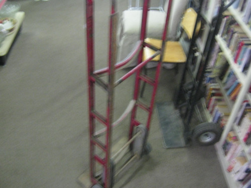 Stair climbing dolly