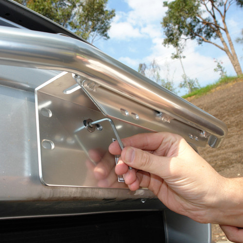 X-BAR-UNIVERSAL DRIVING LIGHT & AERIAL MOUNT-CHROME