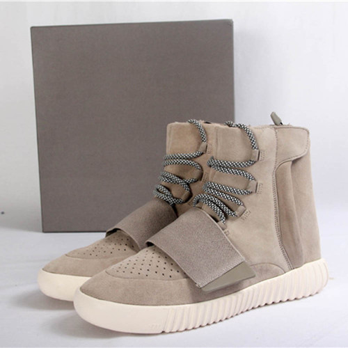 High quality clone replica UA High quality replica Adidas Yeezy boost 750 colorway sneakers (OG, All black ,chocolate , light gray gum)  hypebeastreps is the best quality trusted clone replica designer seller website in 2020 2021