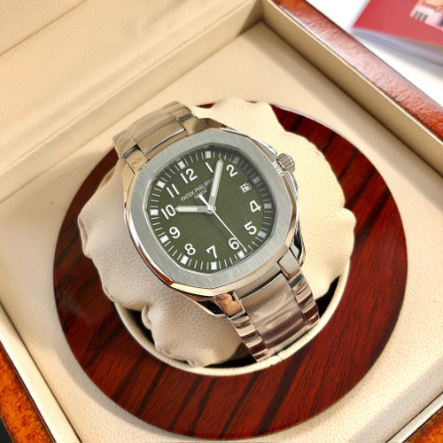 High quality replica plain jane Patek Philippe AQUANAUT series silver green watch