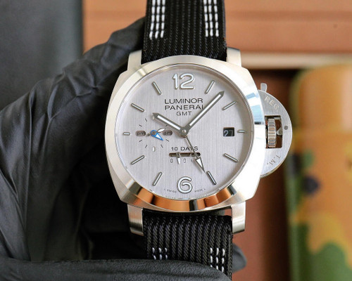 buy High quality replica plain jane PANERAI V7 silver/black watch (select colorway) replica from hypereptime Panerai