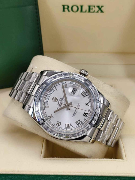 buy High quality replica iced out moissanite diamonds Rolex Daydate Diamond bezel, Silver case replica from hypereptime Rolex