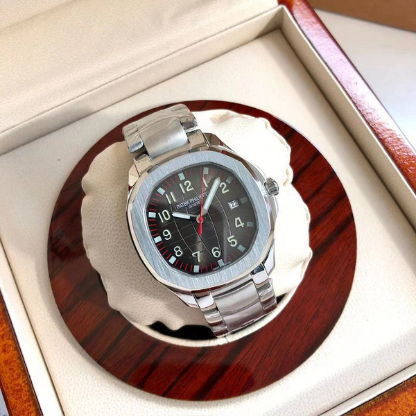 High quality replica plain jane Patek Philippe AQUANAUT series silver black watch