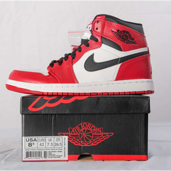 where to buy the best stockX UA High quality replica nike Air Jordan Retro 1 High OG chicago bulls  White/Black-Red Sneakers Hypedripz is the best quality trusted clone replica designer replica yeezy replica offwhite replica balenciaga replica travis scott seller website 2021  UA High quality replica nike Air Jordan Retro 1 High OG chicago bulls  White/Black-Red Sneakers HypeDripz™