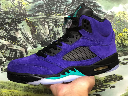 Buy UA High quality replica nike Air Jordan Retro 5 Alternate Grape sneakers from HypeRepTime, best replica designer brand website