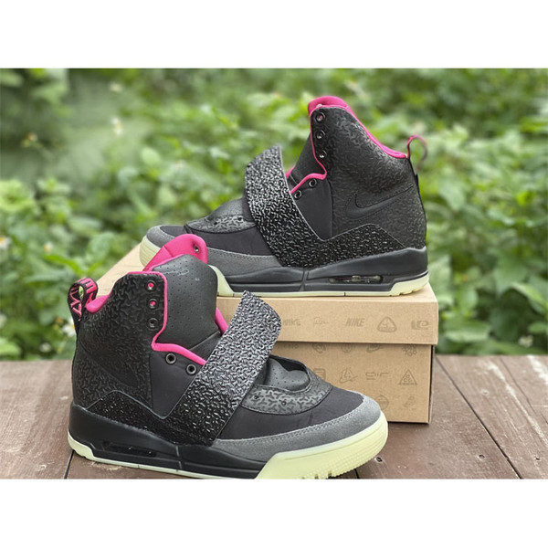 Buy High quality replica UA Nike Air Yeezy 'Blink' Black, Sneaker from HypeRepTime, best replica designer brand website
