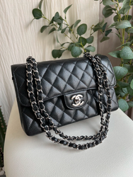 CHANEL Small Classic Flap 4106H2 CHANEL Small Classic Flap 4106H2