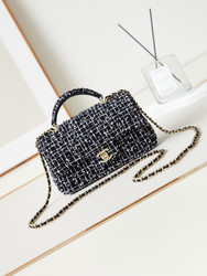 CHANEL Shoulder bag AS2431