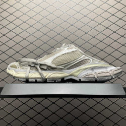Balenciaga Sneakers 330