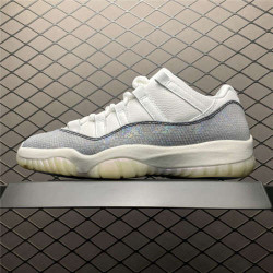 JORDANS Sneakers 351