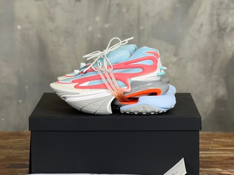 Balmain Sneakers 854