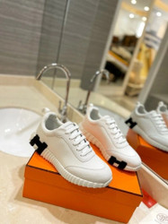 Hermes Sneakers 676