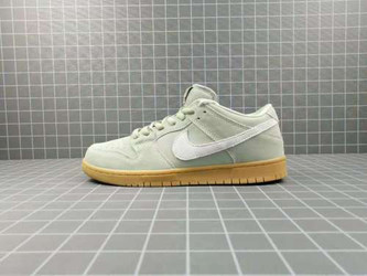 NIKE DUNKS  324