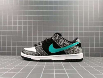 NIKE DUNKS 786