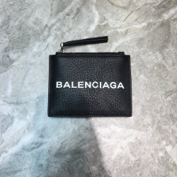 BALENCIAGA  185