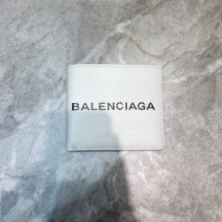 BALENCIAGA  135