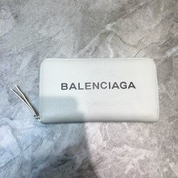 BALENCIAGA  870