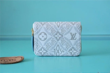 LV LVQ198 LV Wallet | 623