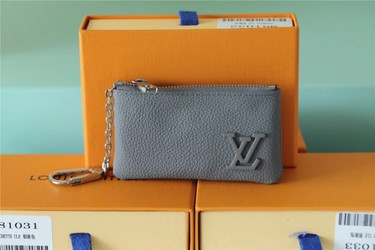 LV LVQ228 LV Wallet | 771