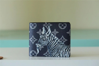 LV LVQ245 LV Wallet | 127 LV LVQ245 LV Wallet | 127