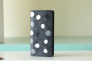 LV LVQ290 LV Wallet | 905