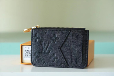 LV LVQ303 LV Wallet | 144 LV LVQ303 LV Wallet | 144