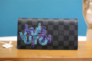 LV LVQ02 LV Men Wallet | 921